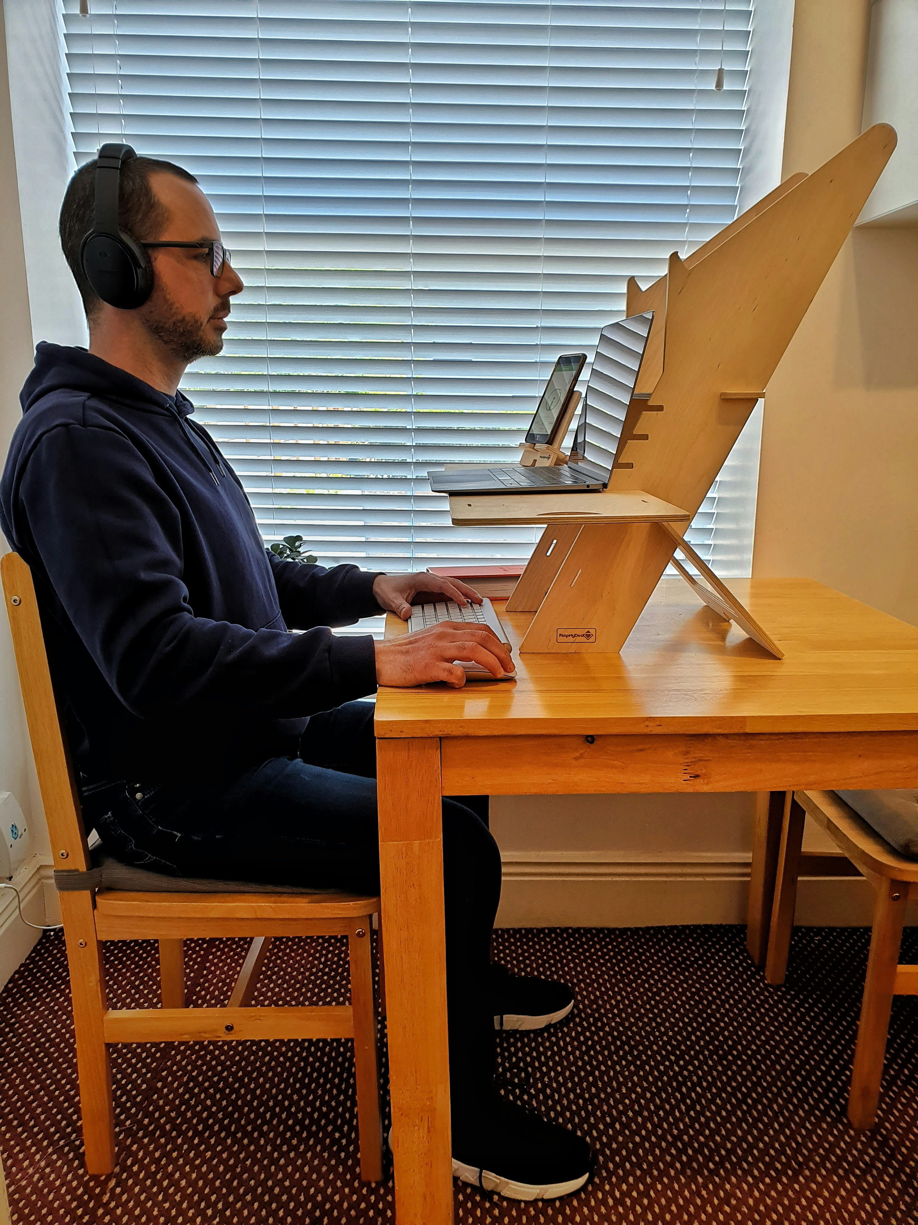 EasyStand -  The Portable Standing Desks gallery image