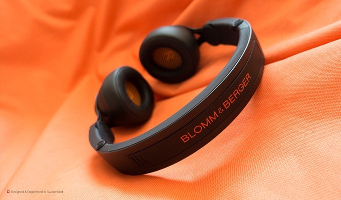 B&B PURE Headphones
