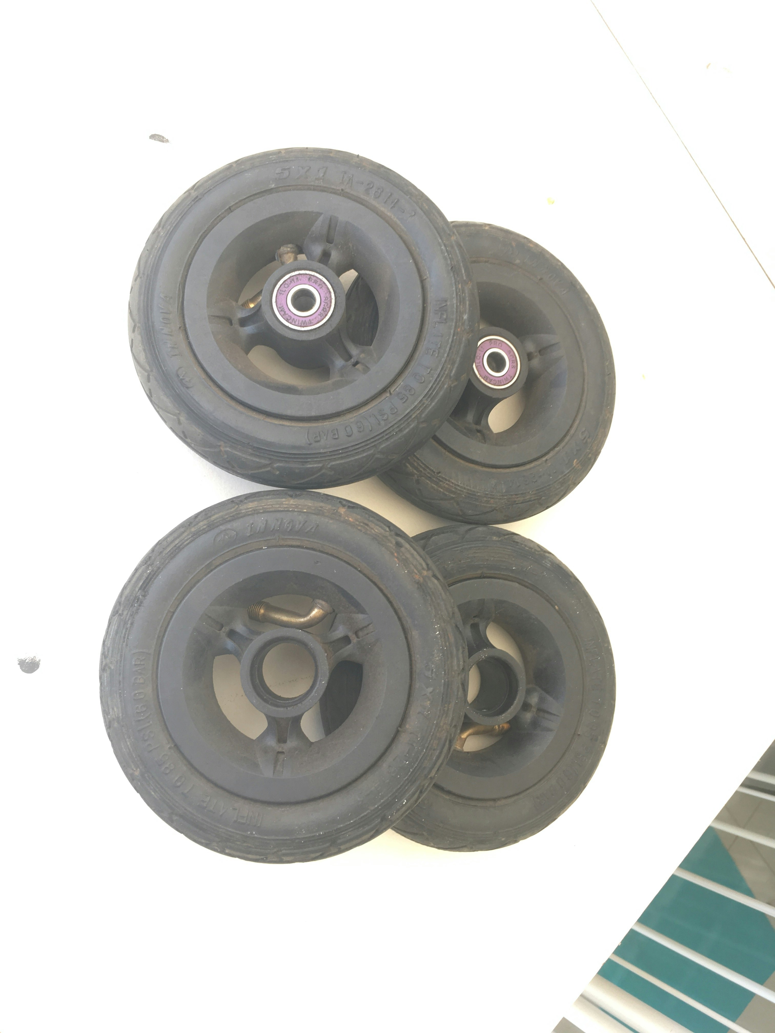 Electric Rollerblades gallery image