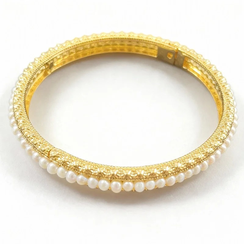 14K Gold Freshwater Pearl Bracelet - Screenshot 2 showing product features and functionality