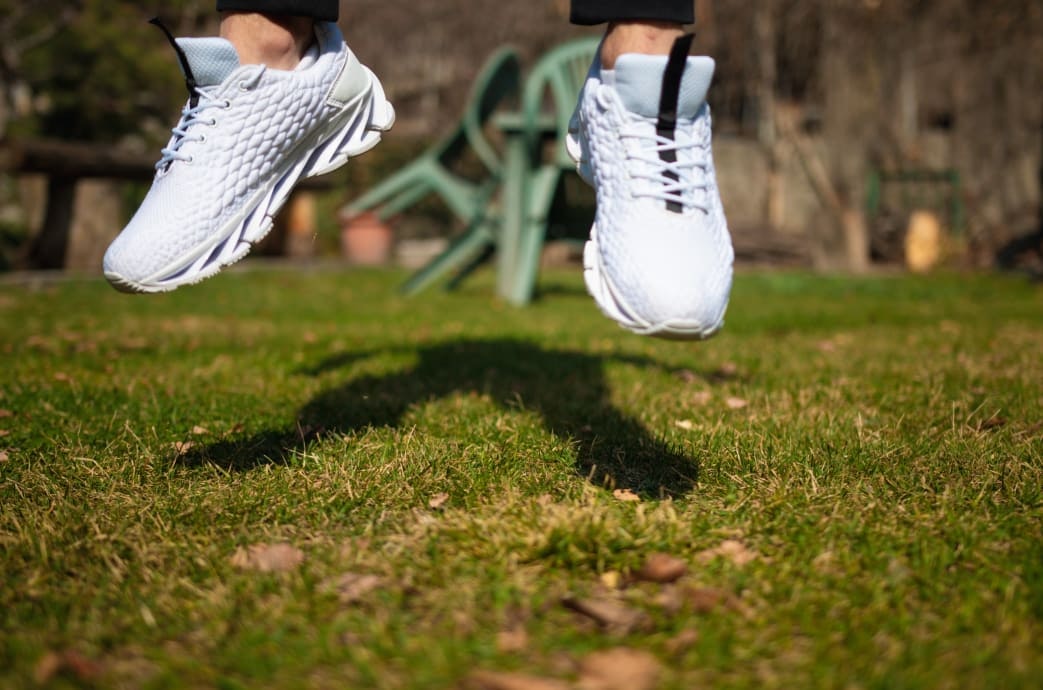 Betee: Sneakers For Every Occasion. gallery image