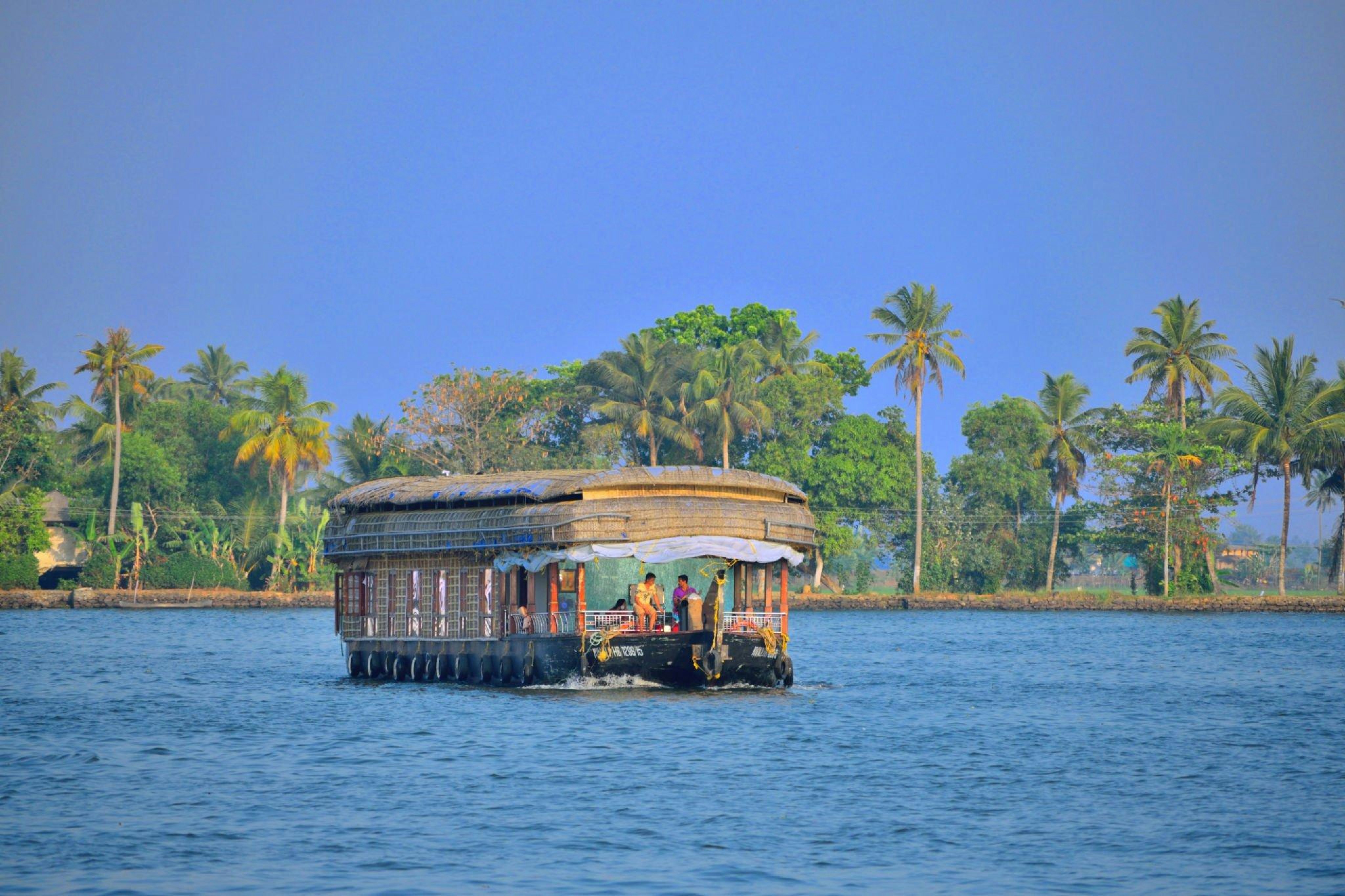 Serene Hausboote Abenteuer