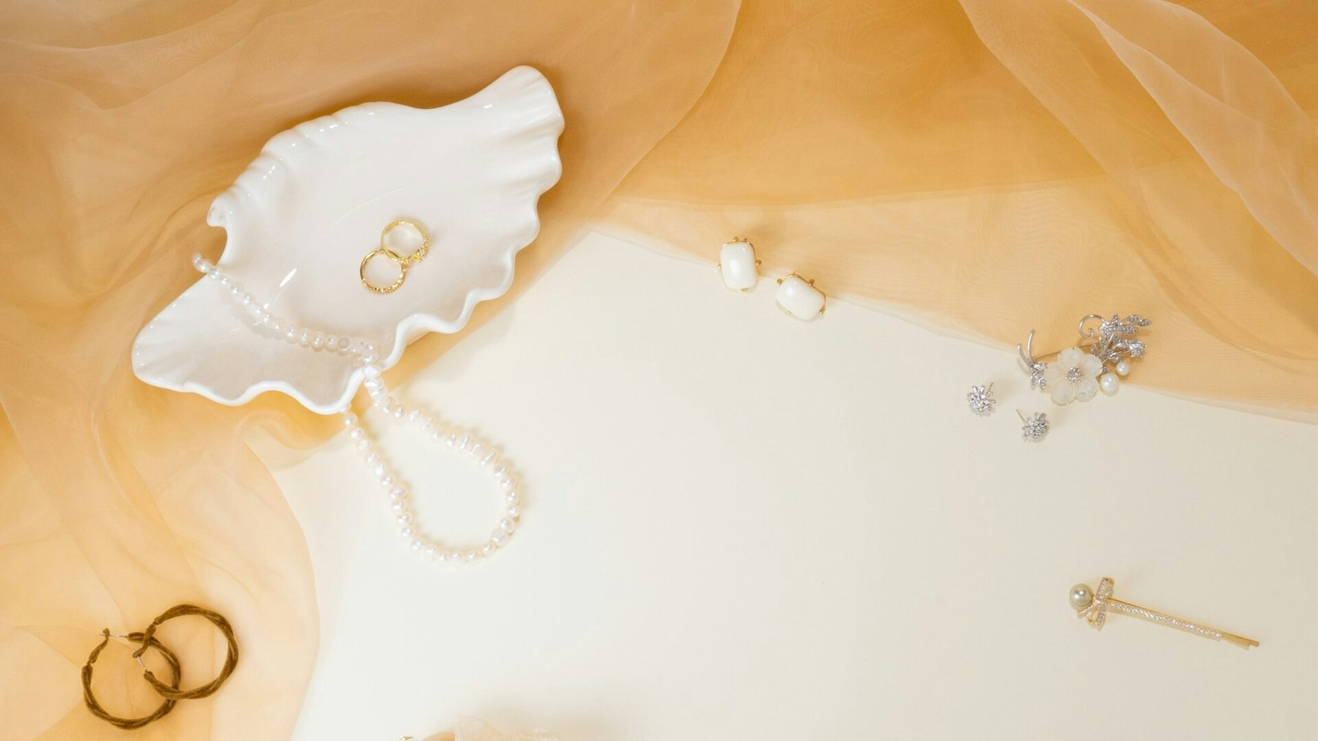 HN wholesale gallery image