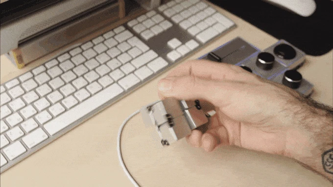 Infinity Fidget Cube Image