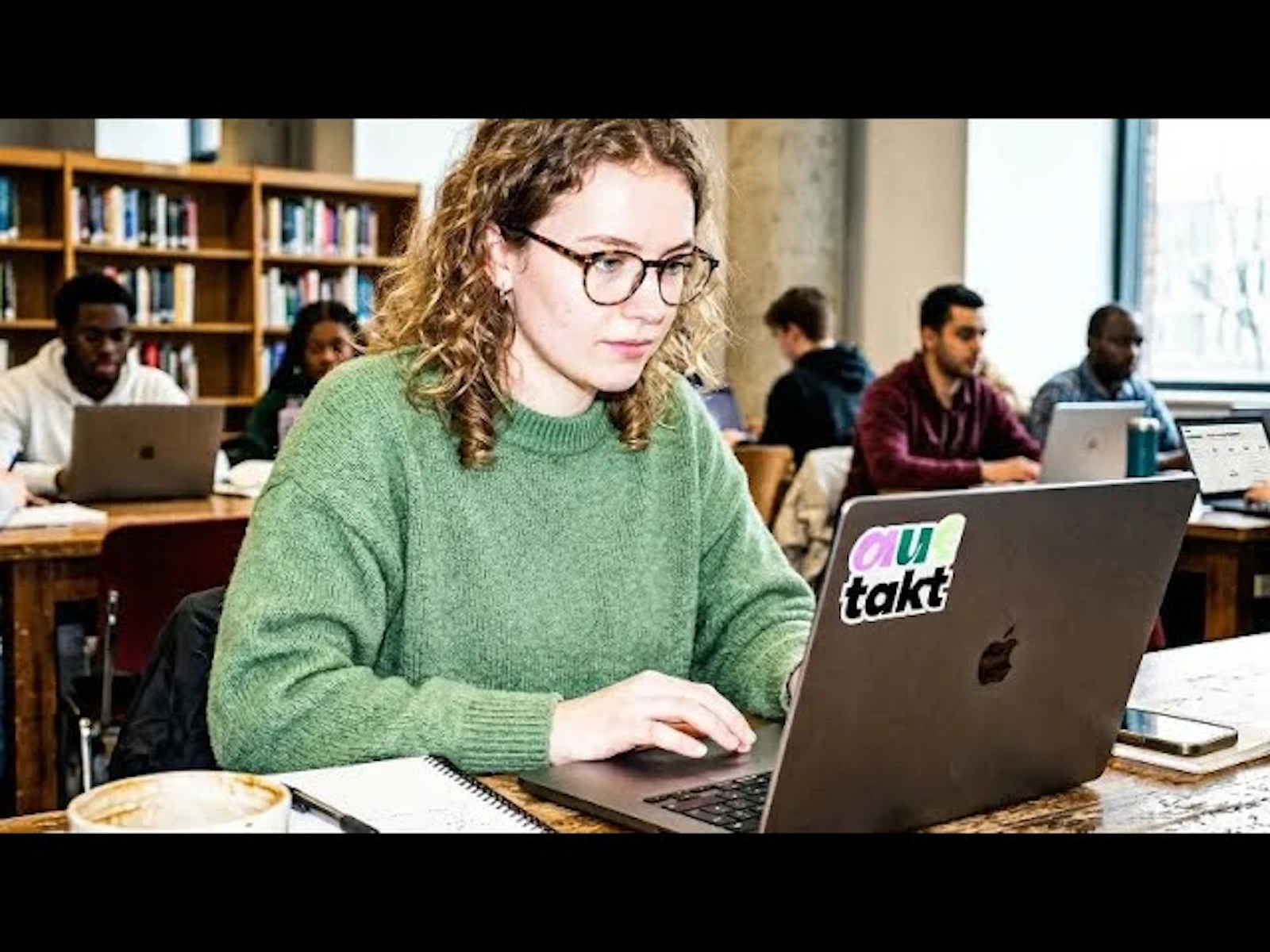 auftakt — time tracking for freelancers screenshot 1 (video preview)