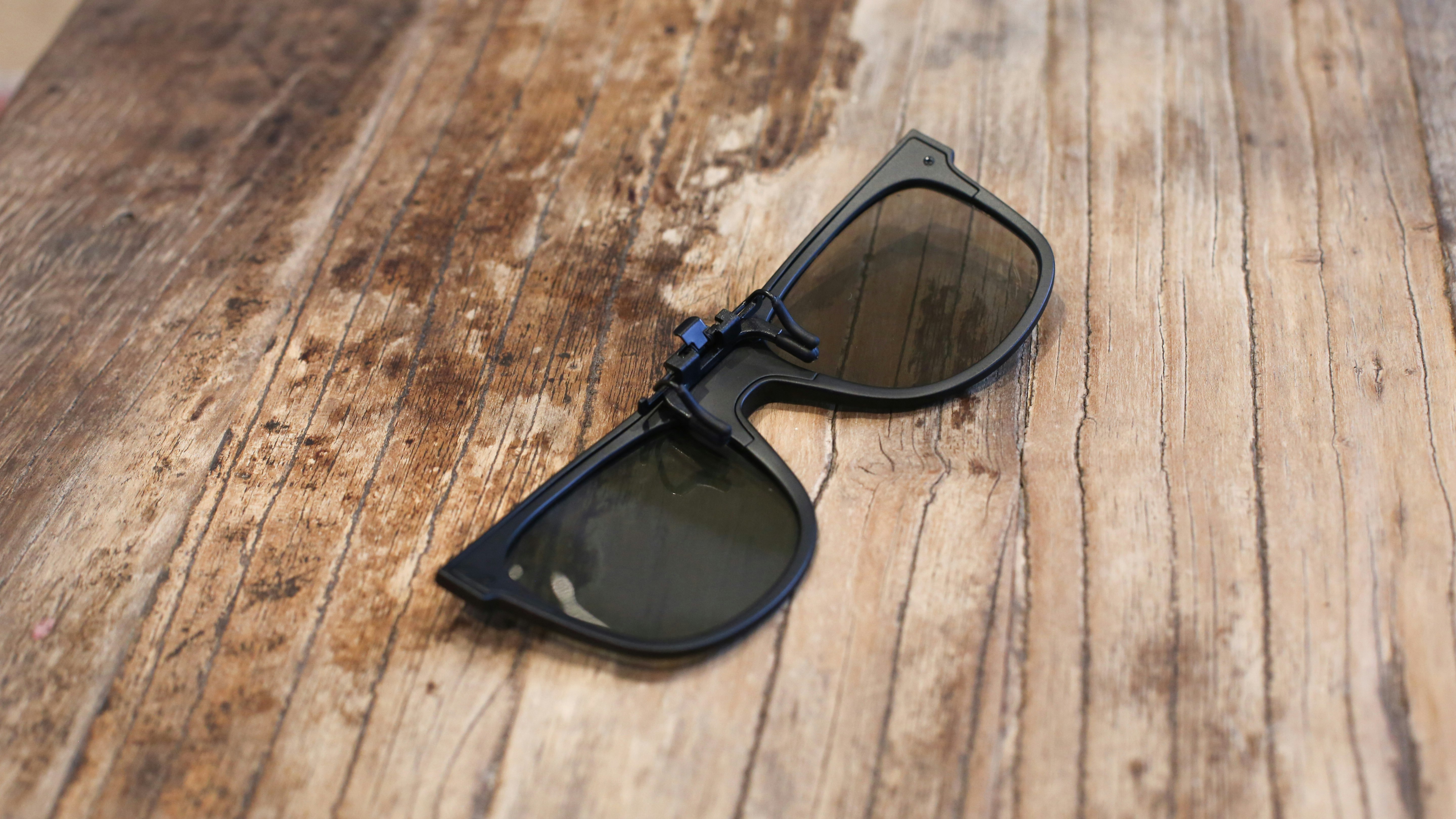Viture Smart Clip-On Sunglasses gallery image