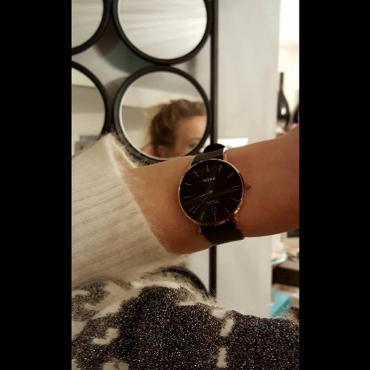 Shaper | The World's Thinnest Hybrid Smartwatch for Travel gallery image