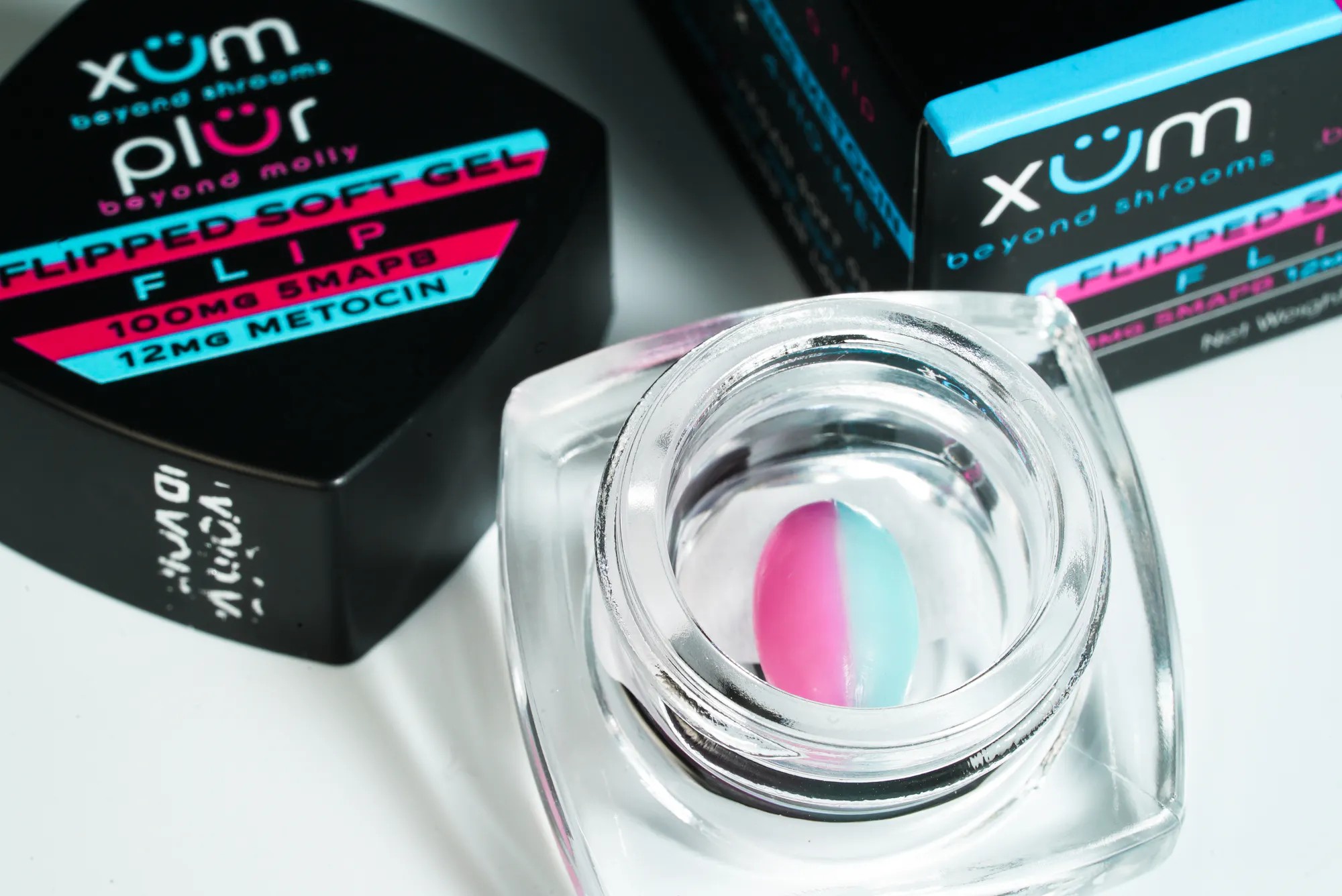 XÜM | PLÜR gallery image