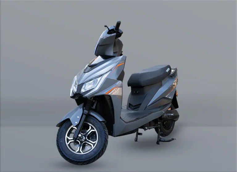Yakuza Electric Scooter: Neu gallery image