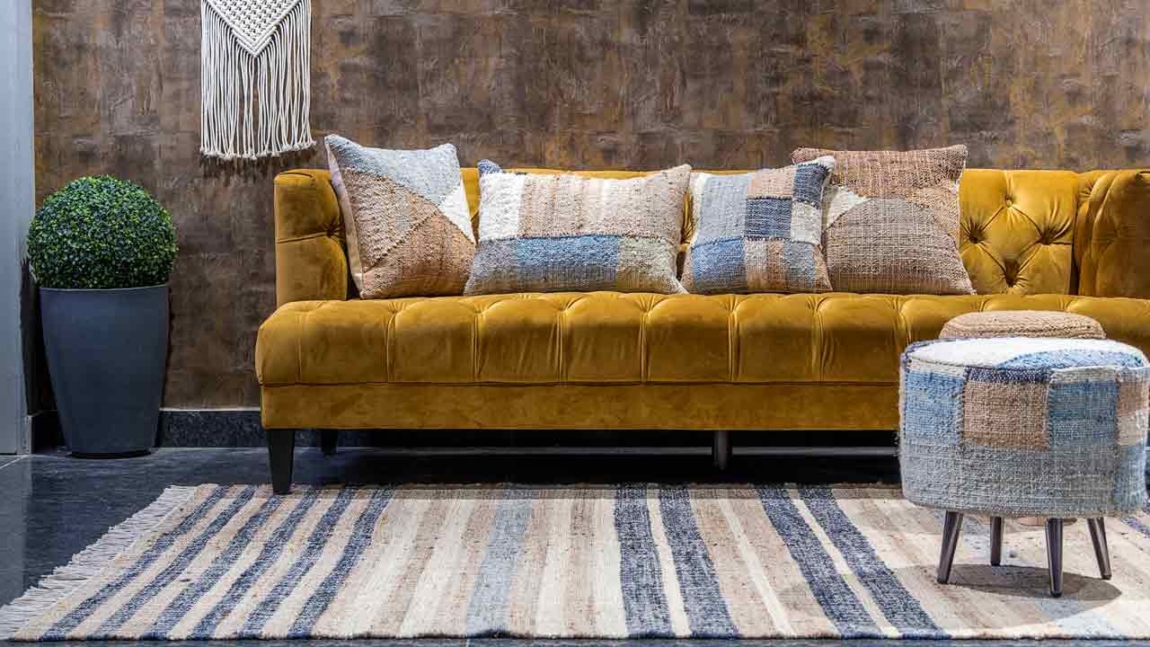 carpet, Throws media 1