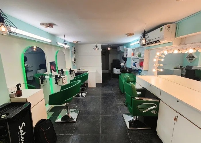 Glitter salon & Bridal studio