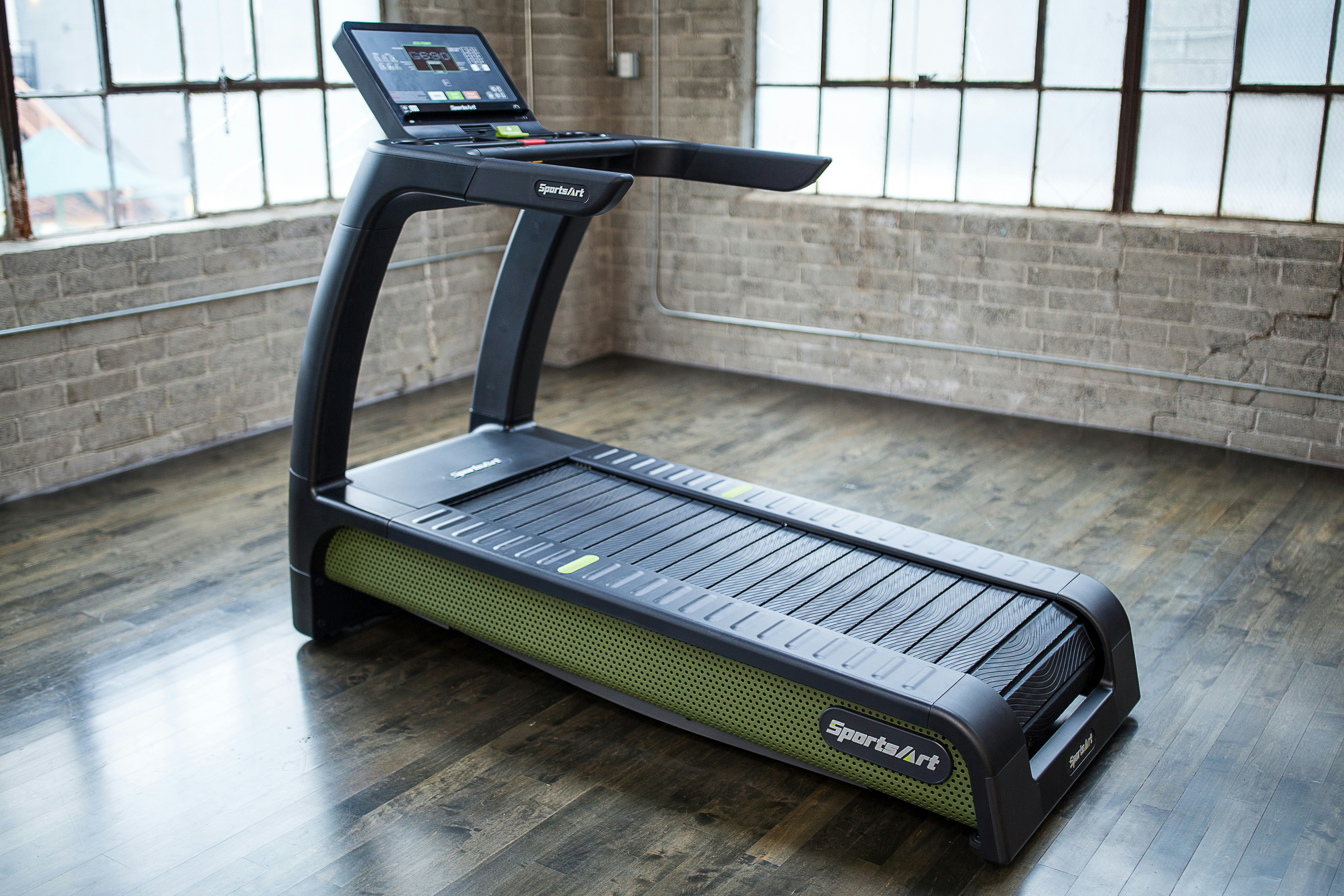 Verde Treadmill