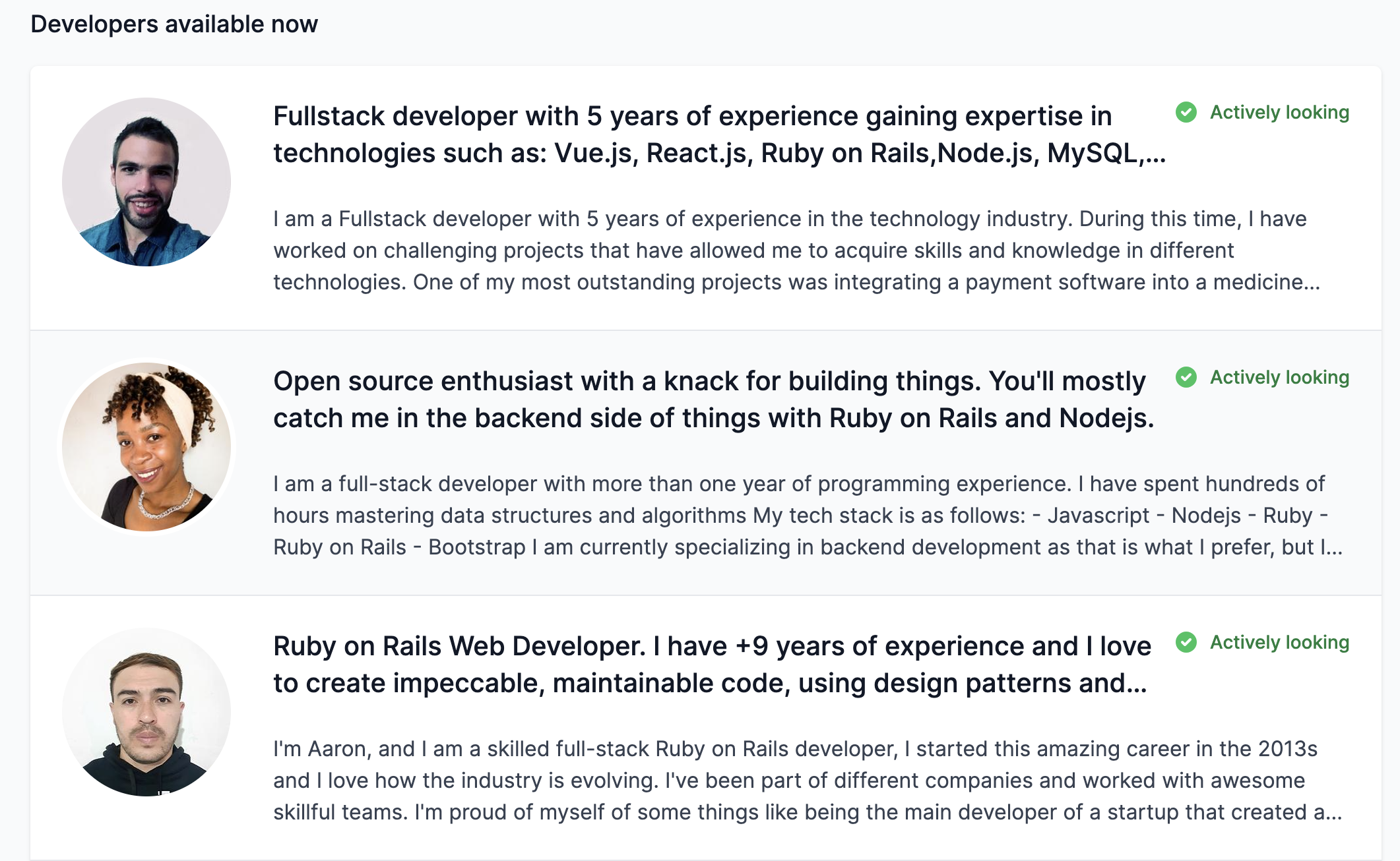 Média Fullstackdevelopers.co - Le conseil d'emploi inversé pour les développeurs complets 2