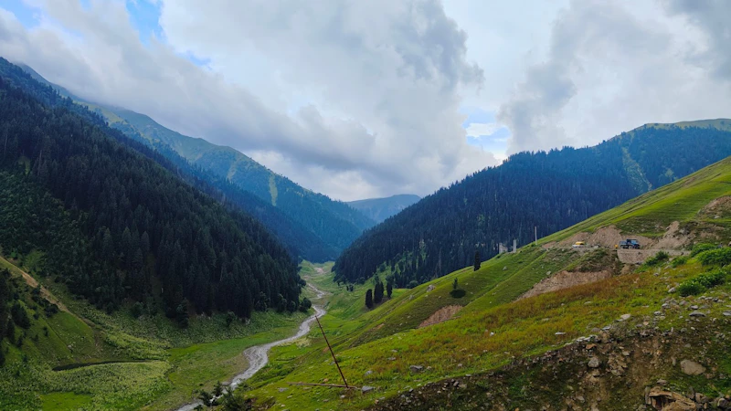 Hampta Pass Trek 2026 screenshot 1