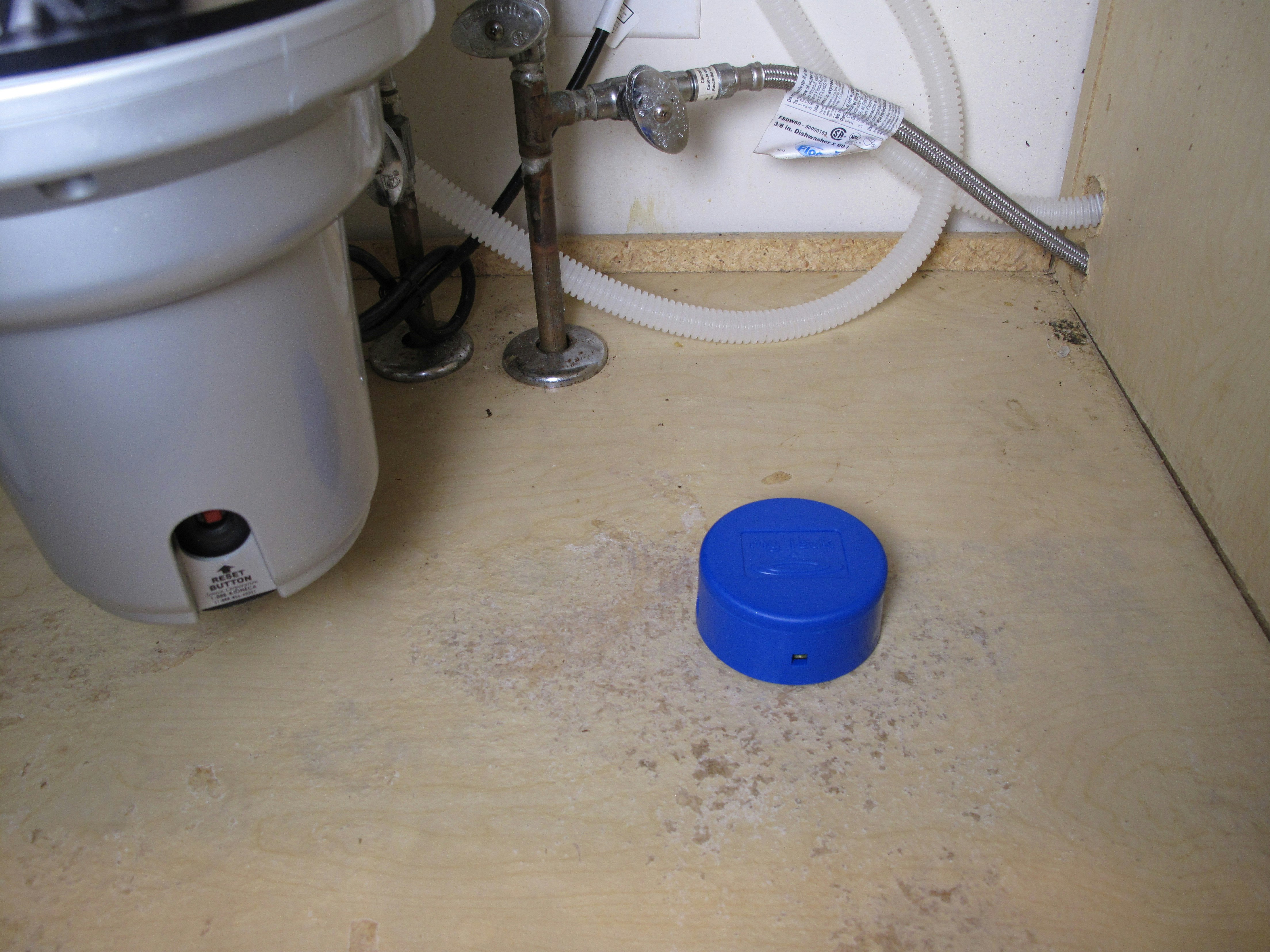 MyLeak gallery image