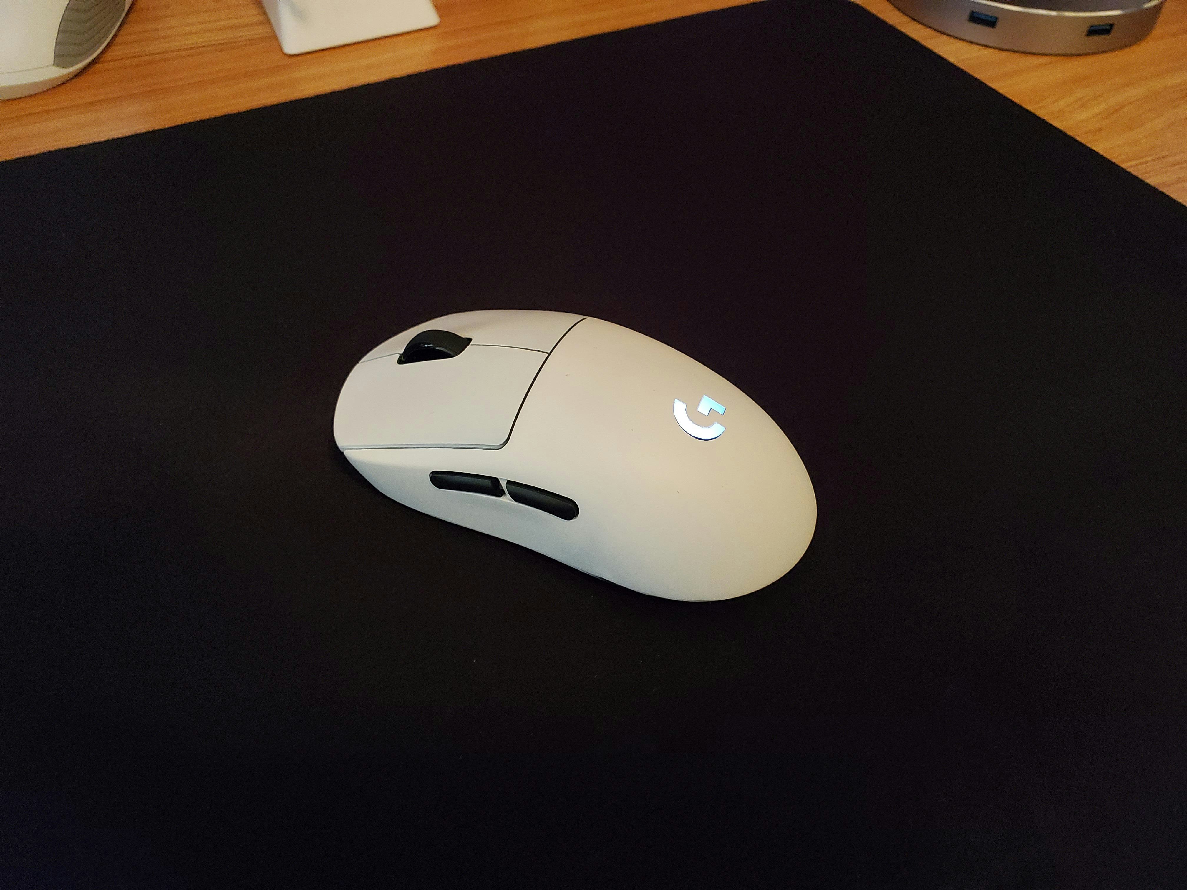 wireless gaming mouse