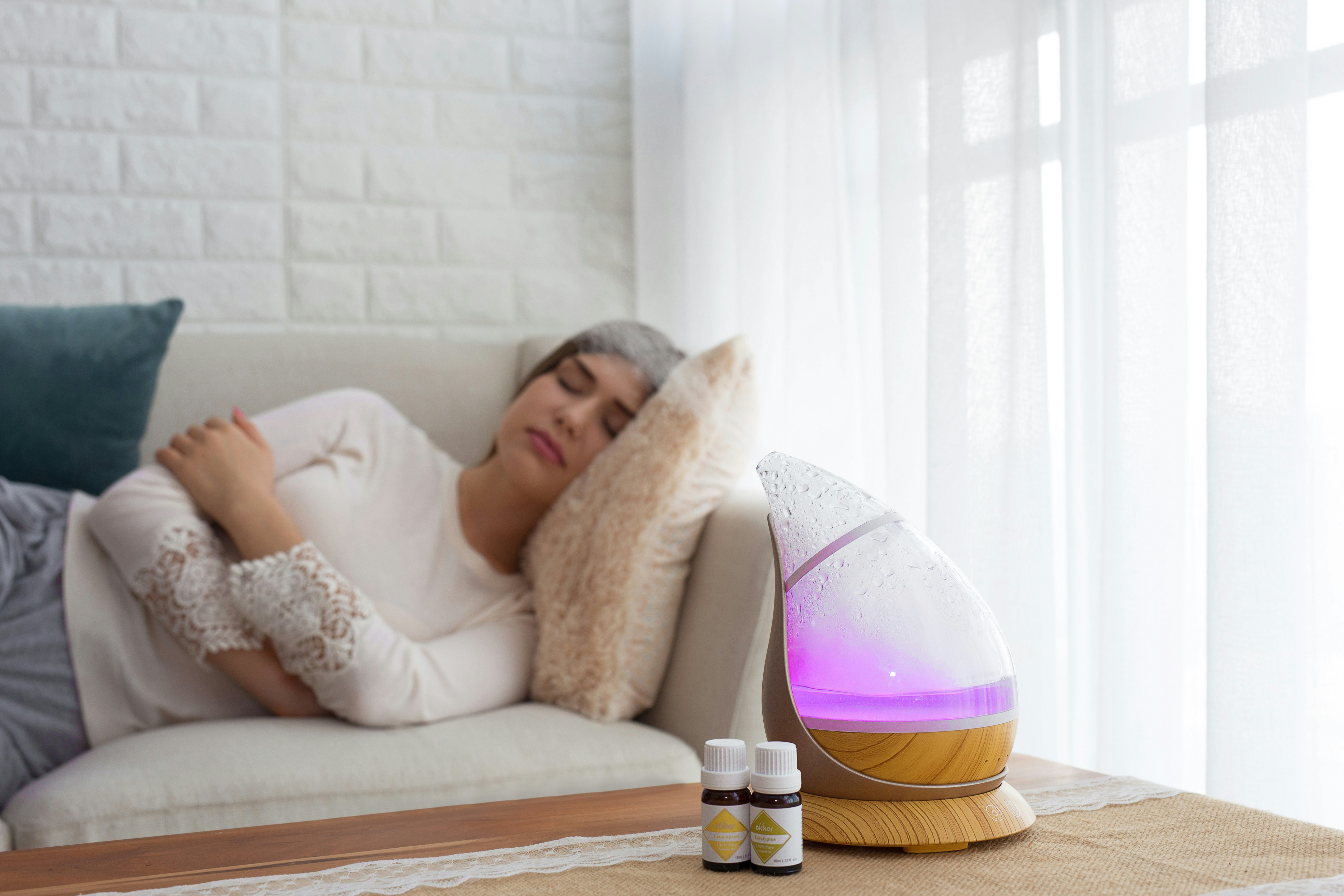 Aickar ELF - The World’s First Transparent Aroma Diffuser gallery image