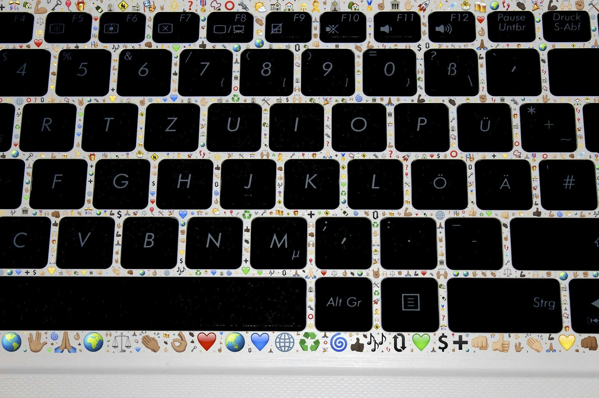 Emojimore.com gallery image