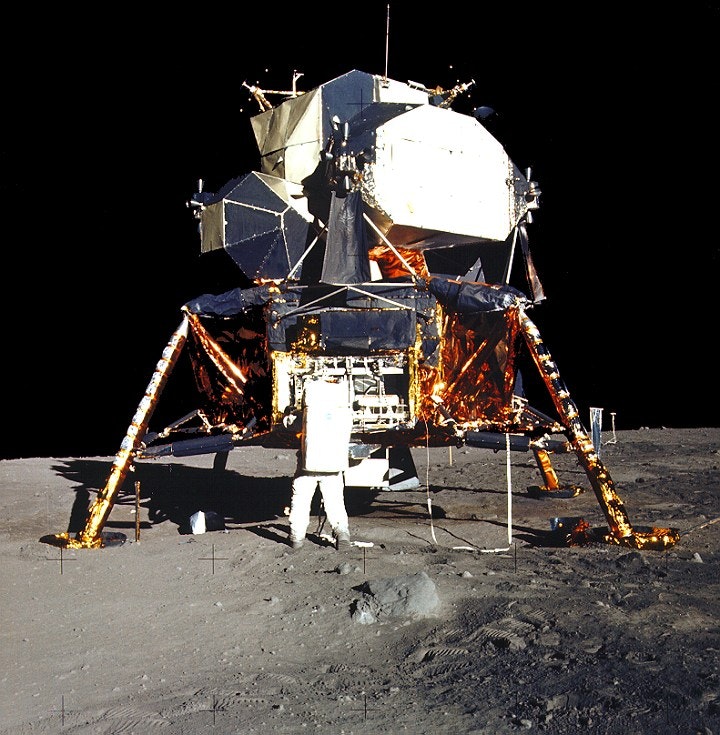 Moon lander - Alexa skill gallery image