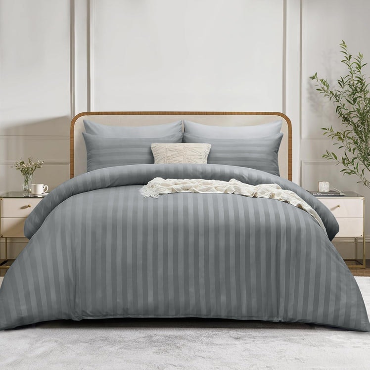 4PC Stripe Bedding Complete Set gallery image
