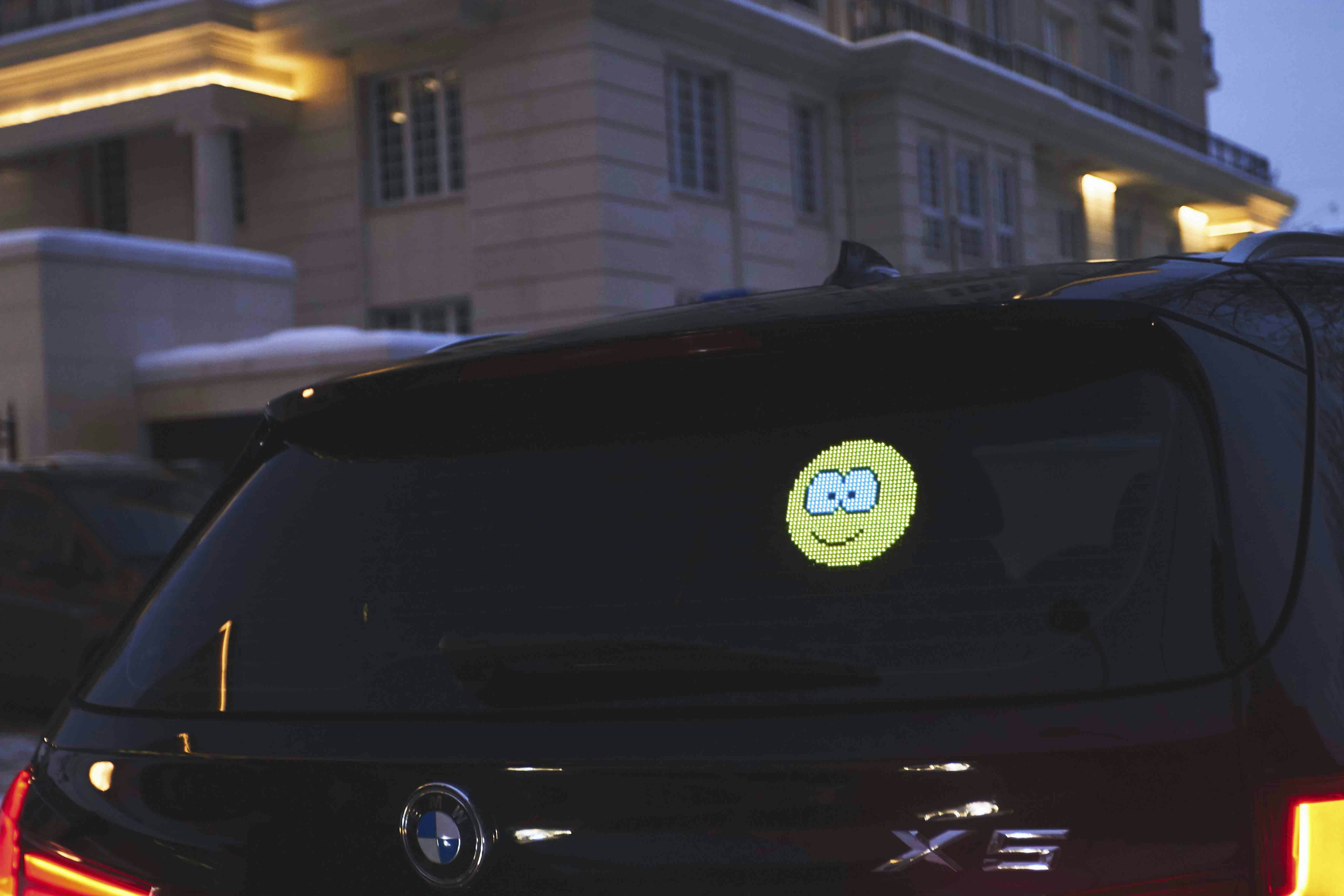 Mojipic gallery image