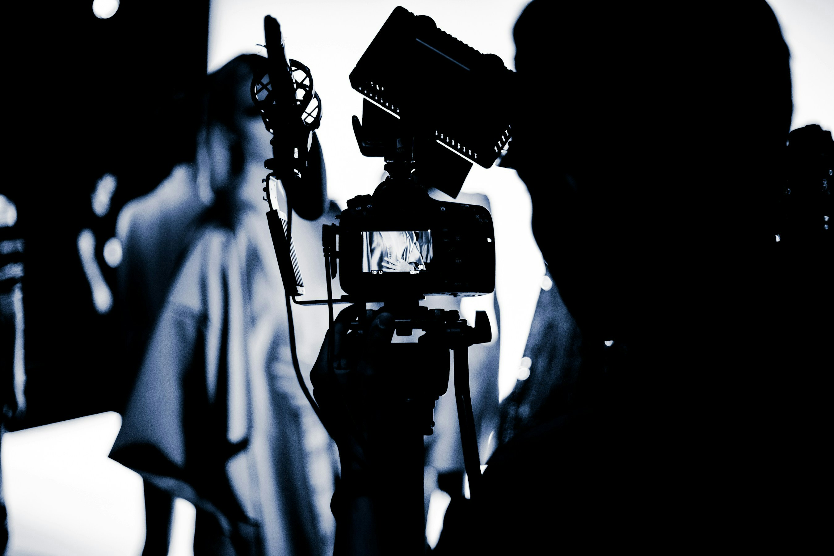 contcave media 1