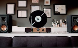 Floating Record™ Vertical Turntable media 3