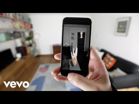 moonmoons AR gallery image