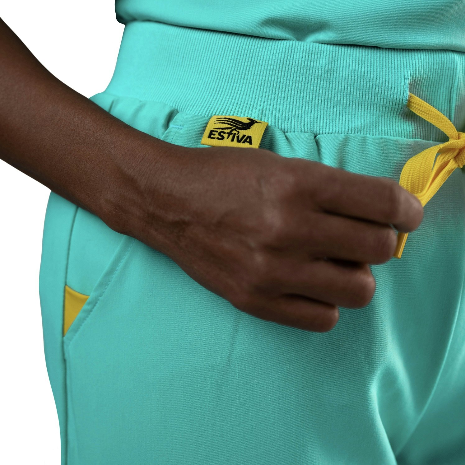 Estiva gallery image