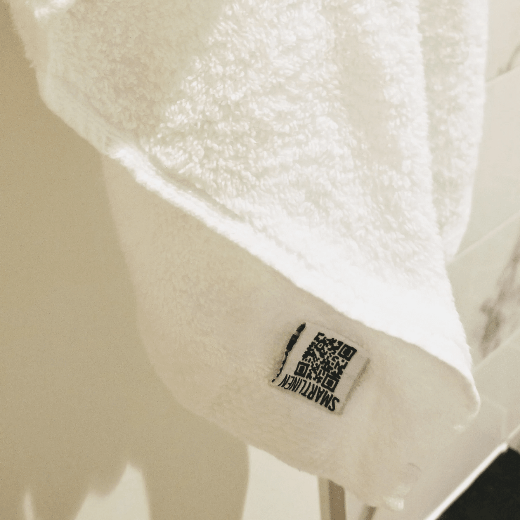 SMARTLINEN Signature Bath Sheet