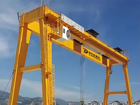 500 Ton Double Girder Gantry Crane - Screenshot 3 showing product features and functionality