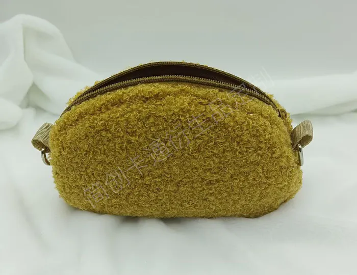 男女絨毛零錢包訂製推薦工廠 gallery image