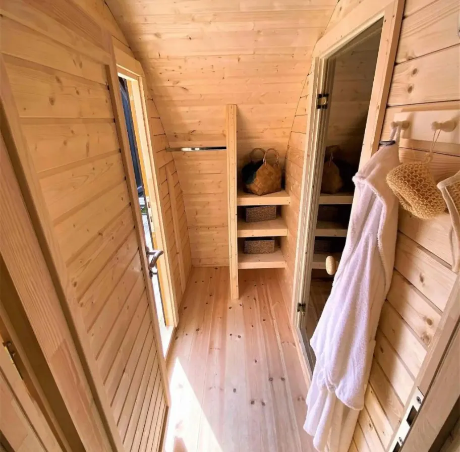 Halfmoon Pod- 4-8 PersonTraditionalSauna gallery image