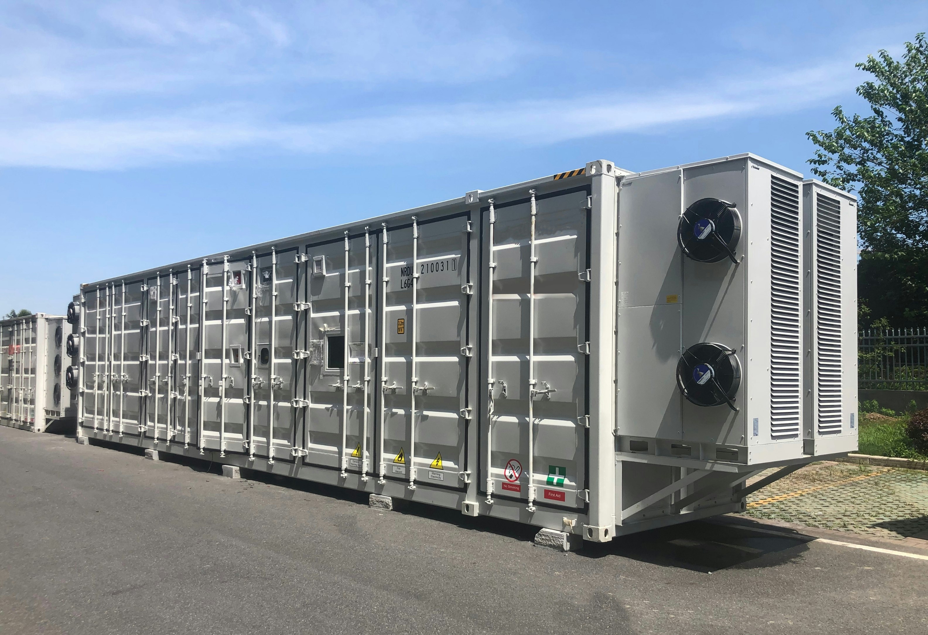 Mídia 3 de 12,3KWH-288KWH BESS Container - Contêiner de sistemas de armazenamento de energia