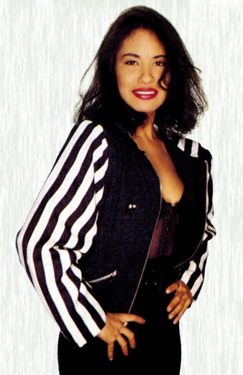 Selena Quintanilla Outfits media 5