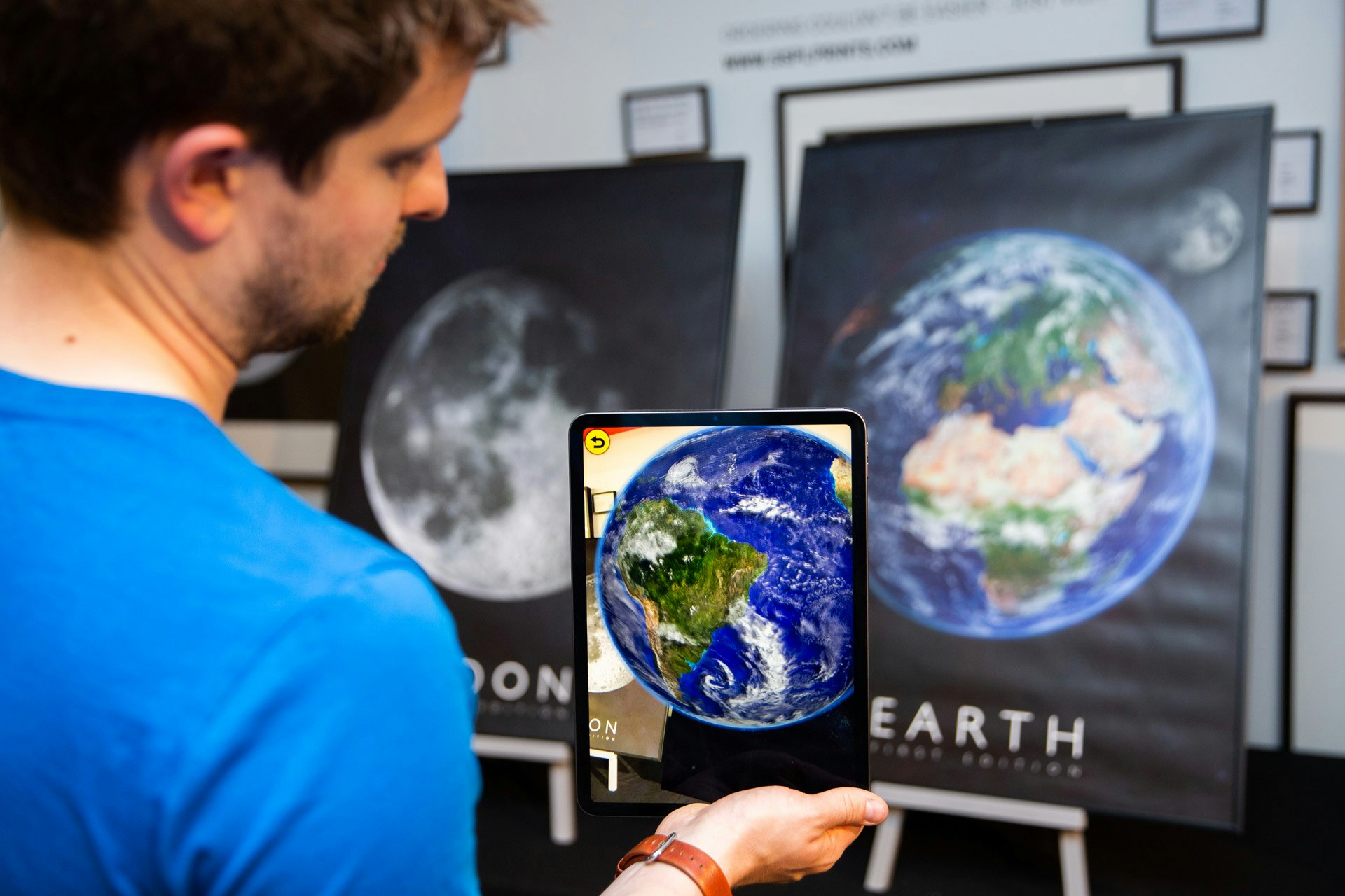 Multiverse AR Posters gallery image