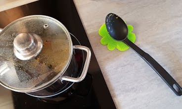 SCRUBBIO 8-in-1: The Eco Magnetic Brush gallery image