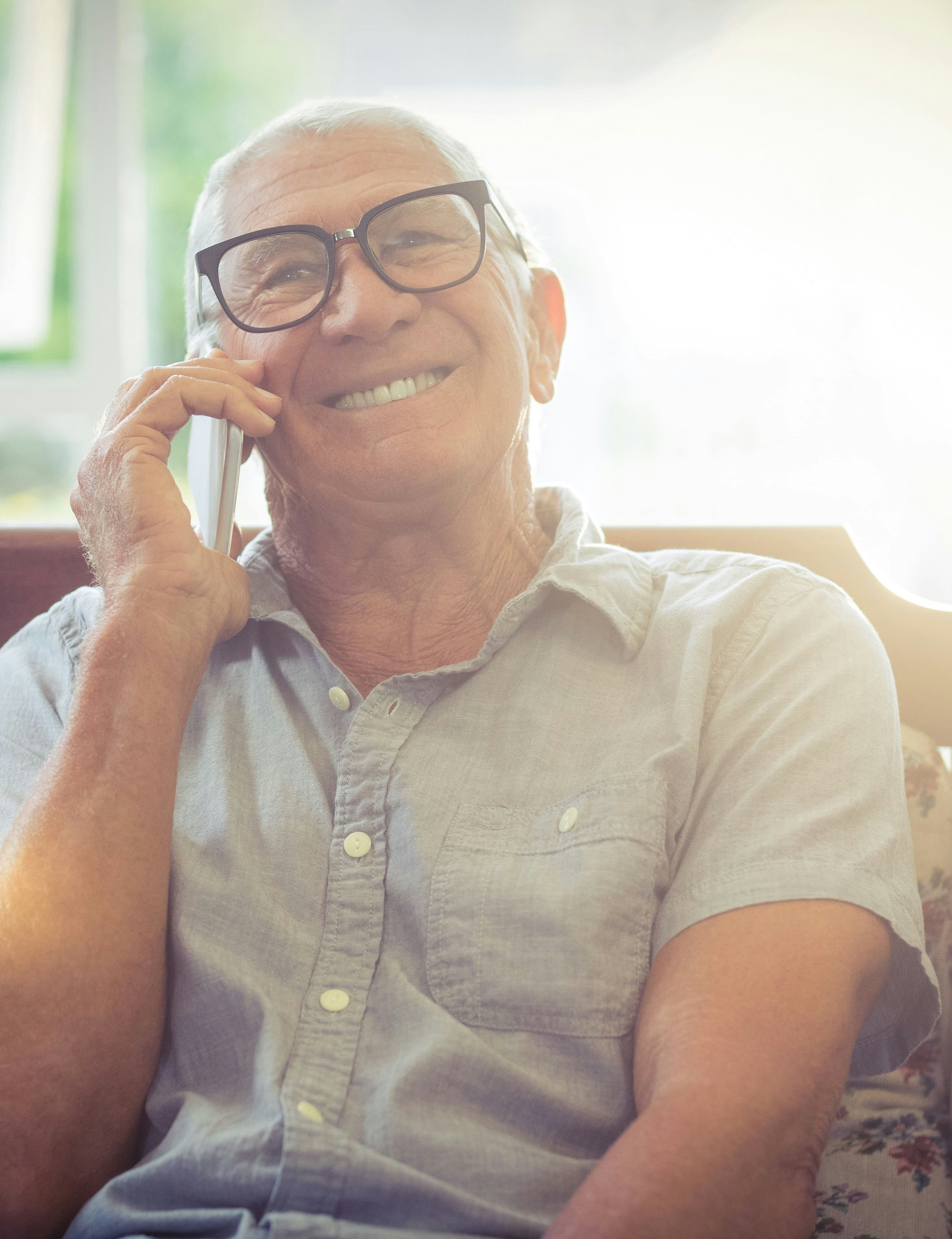 Joycalls - AI Companion para personas mayores - Tranquilidad ... una llamada a la vez. media 2