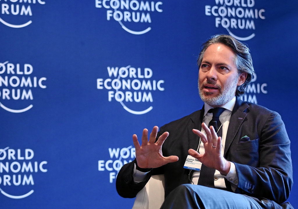 The Seventh Sense: Power, Fortune, and Survival in the Age of Networks gallery image