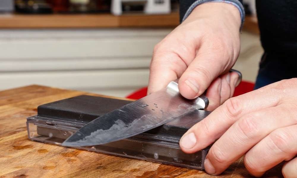 How To Sharpen A Kitchen Knife media 1