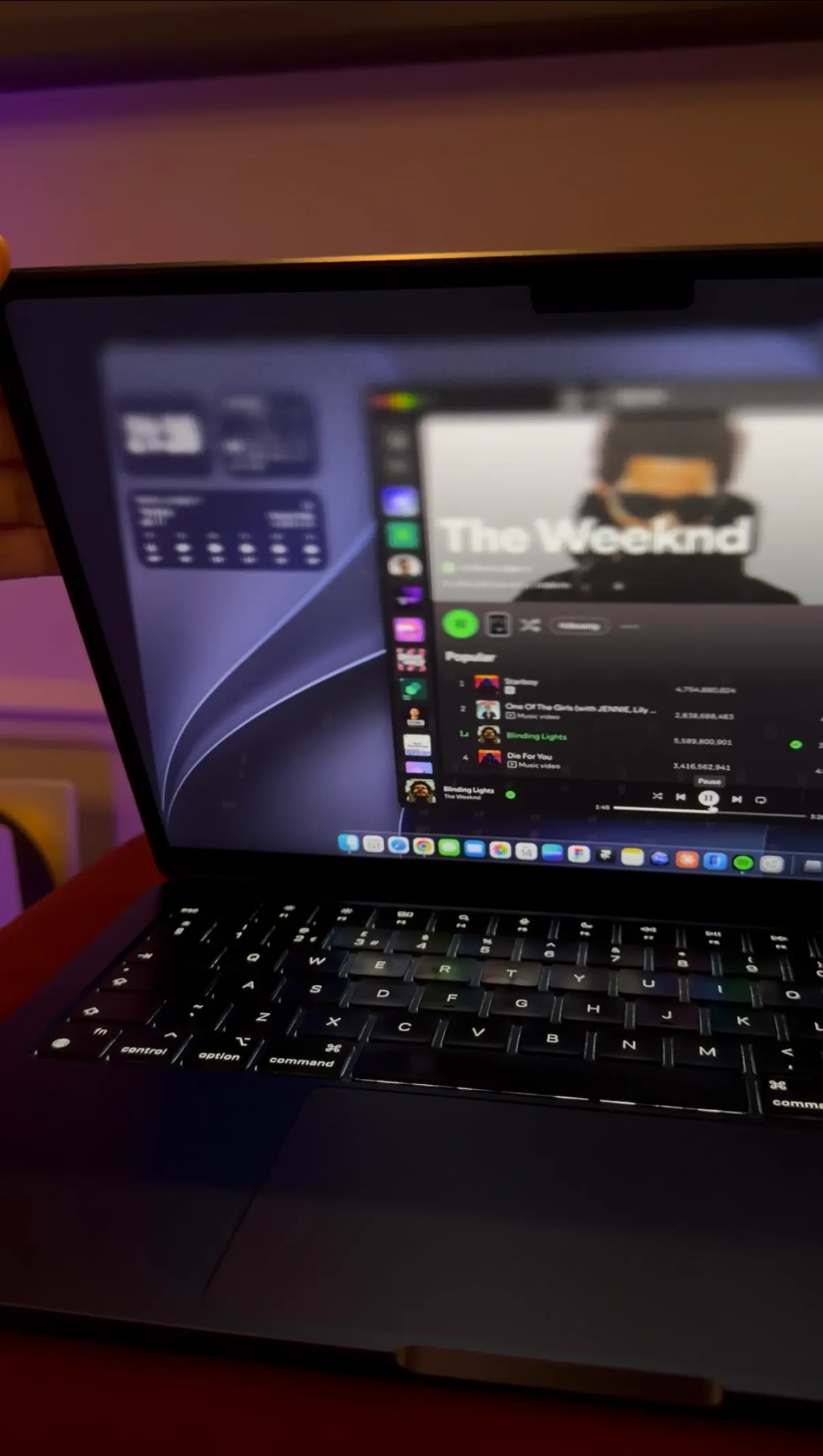 Mac Duo gallery image