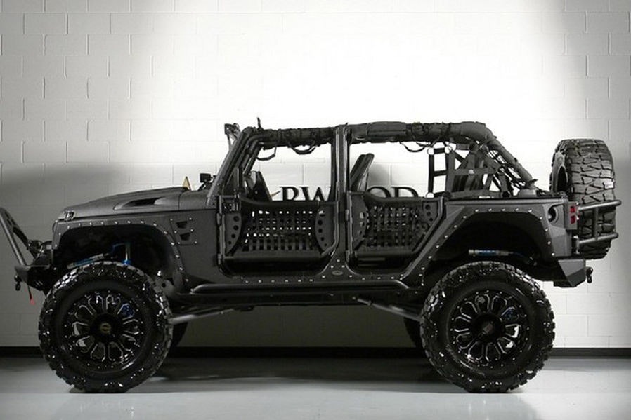 "Full Metal Jacket" Customized Jeep gallery image