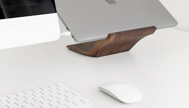 YOHANN Stand for MacBook and MacBook Pro gallery image