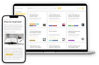 북마크된 기사 목록과 메모 및 하이라이트를 추가하기 위한 도구 모음이 있는 Omnivore 앱의 홈 화면을 표시하는 스마트폰.