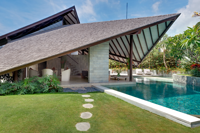 Book the stylish Villas & Chalets
