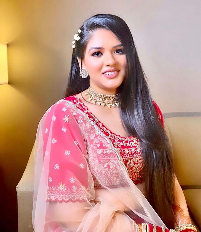 Mejor maquilladora en Lucknow - Mejor maquilladora en lucknow - Bookyourlook por Reema media 1