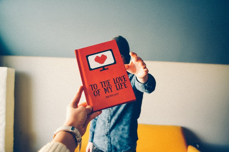 Love Book Online ❤️ gallery image