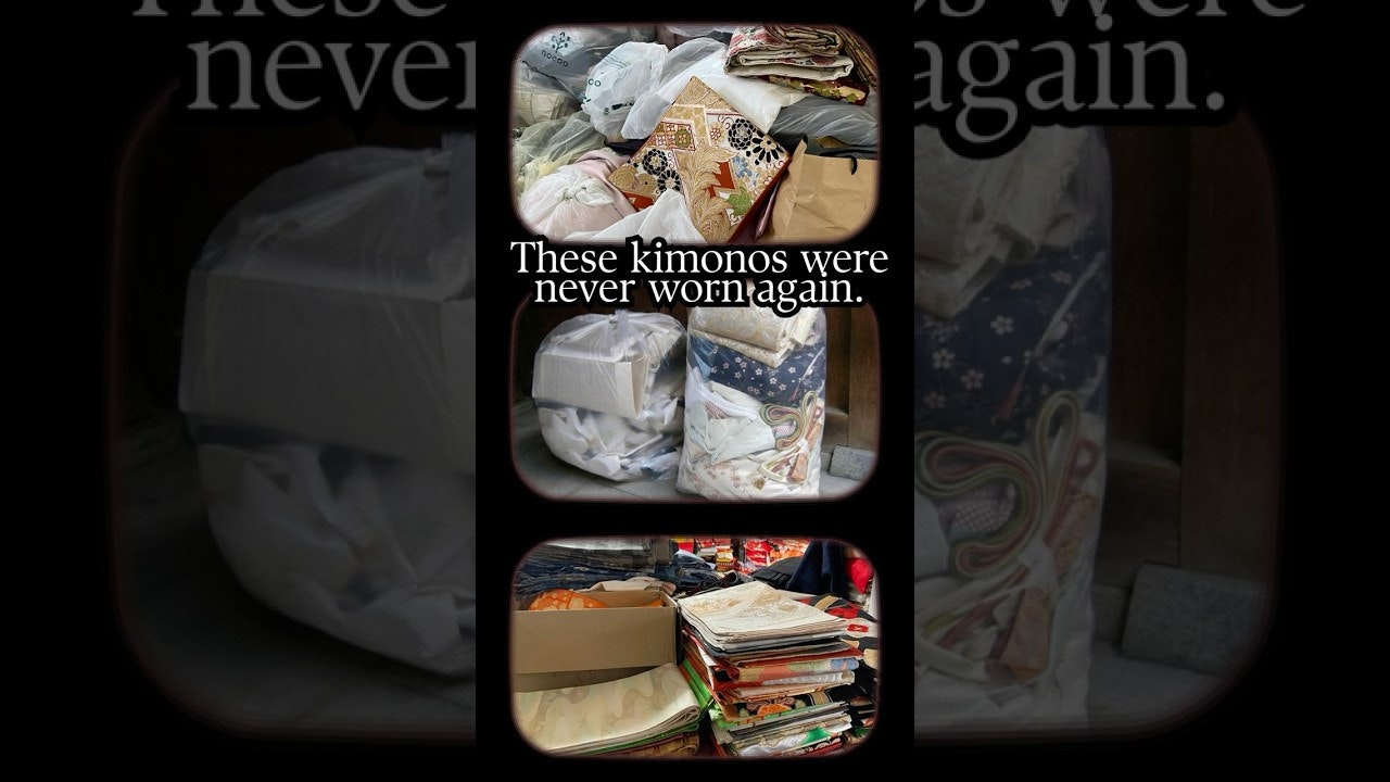 Kimono Pocket T-Shirt gallery image
