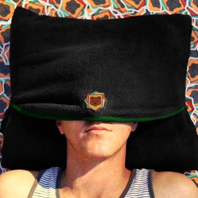 Tuck: The Ultimate Comfort Companion gallery image