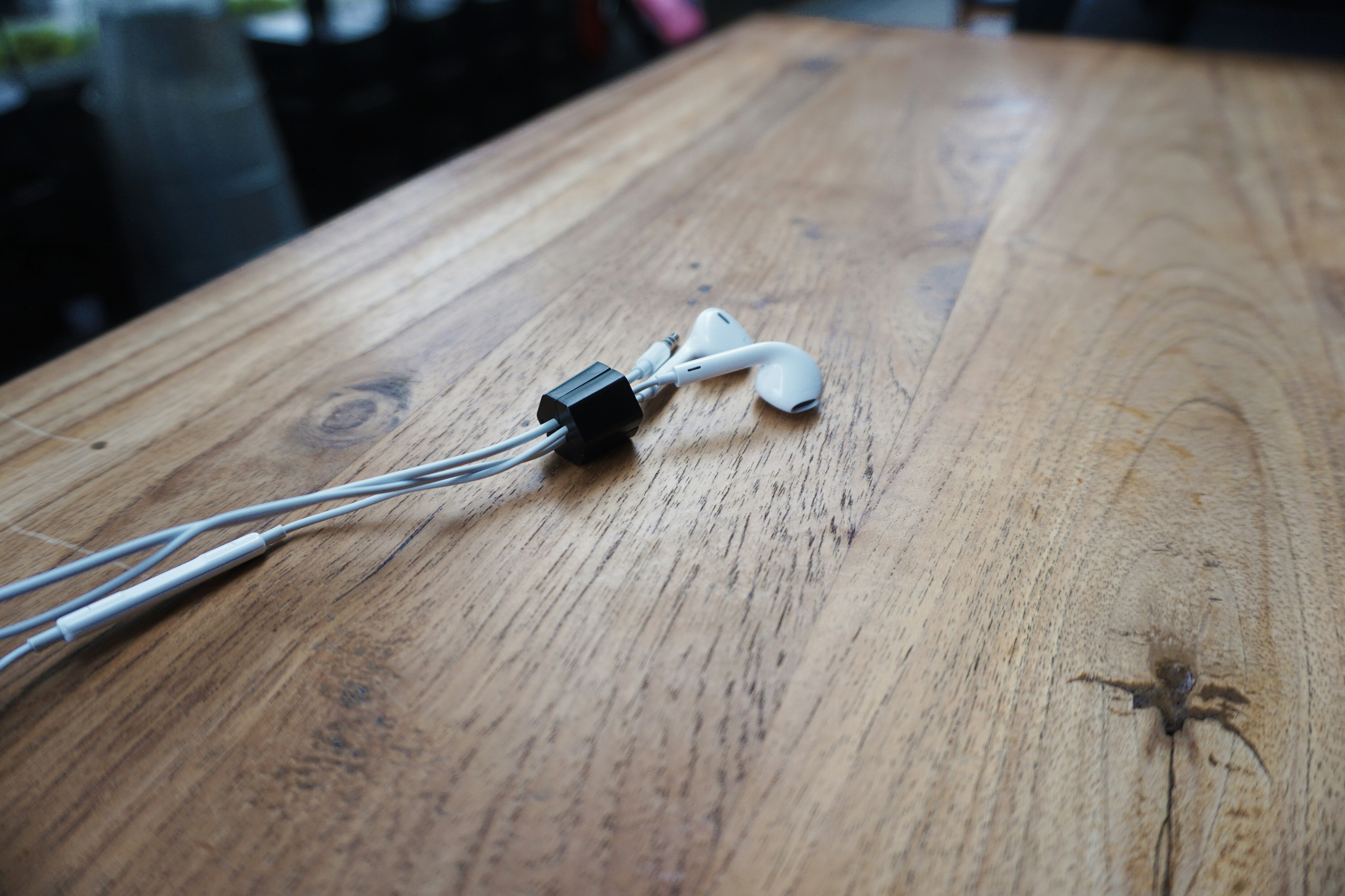 Minko Buds gallery image